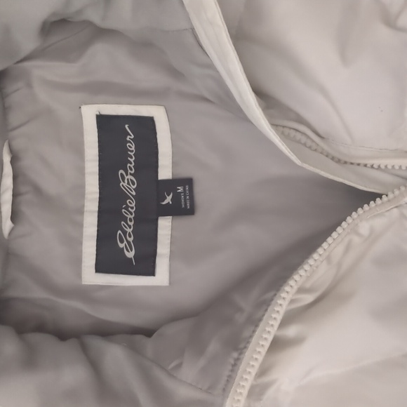 Eddie Bauer Short Down Jacket - Picture 4 of 6